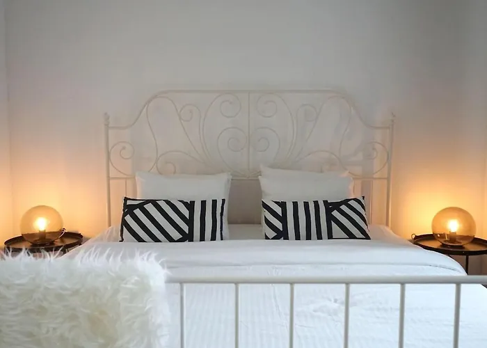 Apartment Large - Great For Groups - With Balcony Or Terrace *