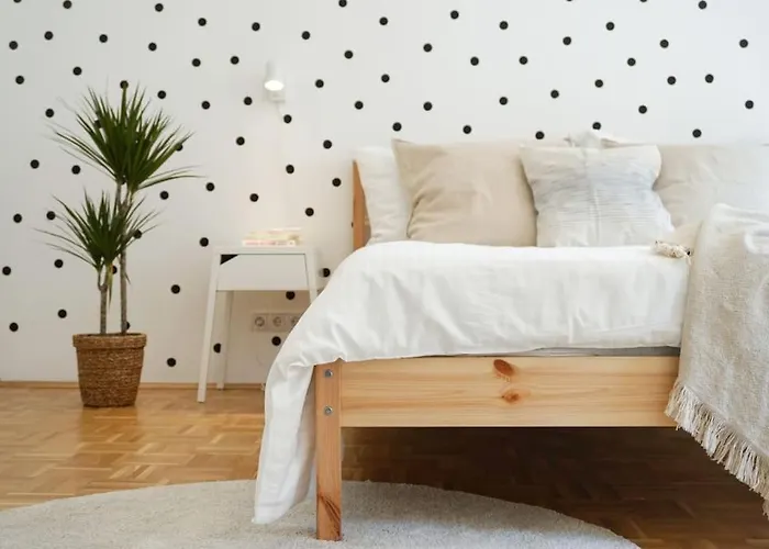 Apartment Large - Great For Groups - With Balcony Or Terrace *