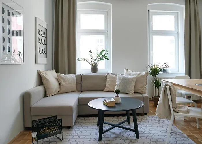 Apartment Large - Great For Groups - With Balcony Or Terrace