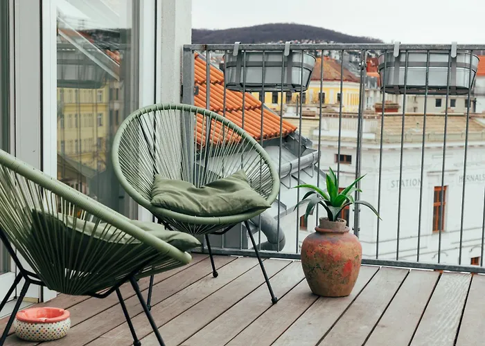 Large - Great For Groups - With Balcony Or Terrace *